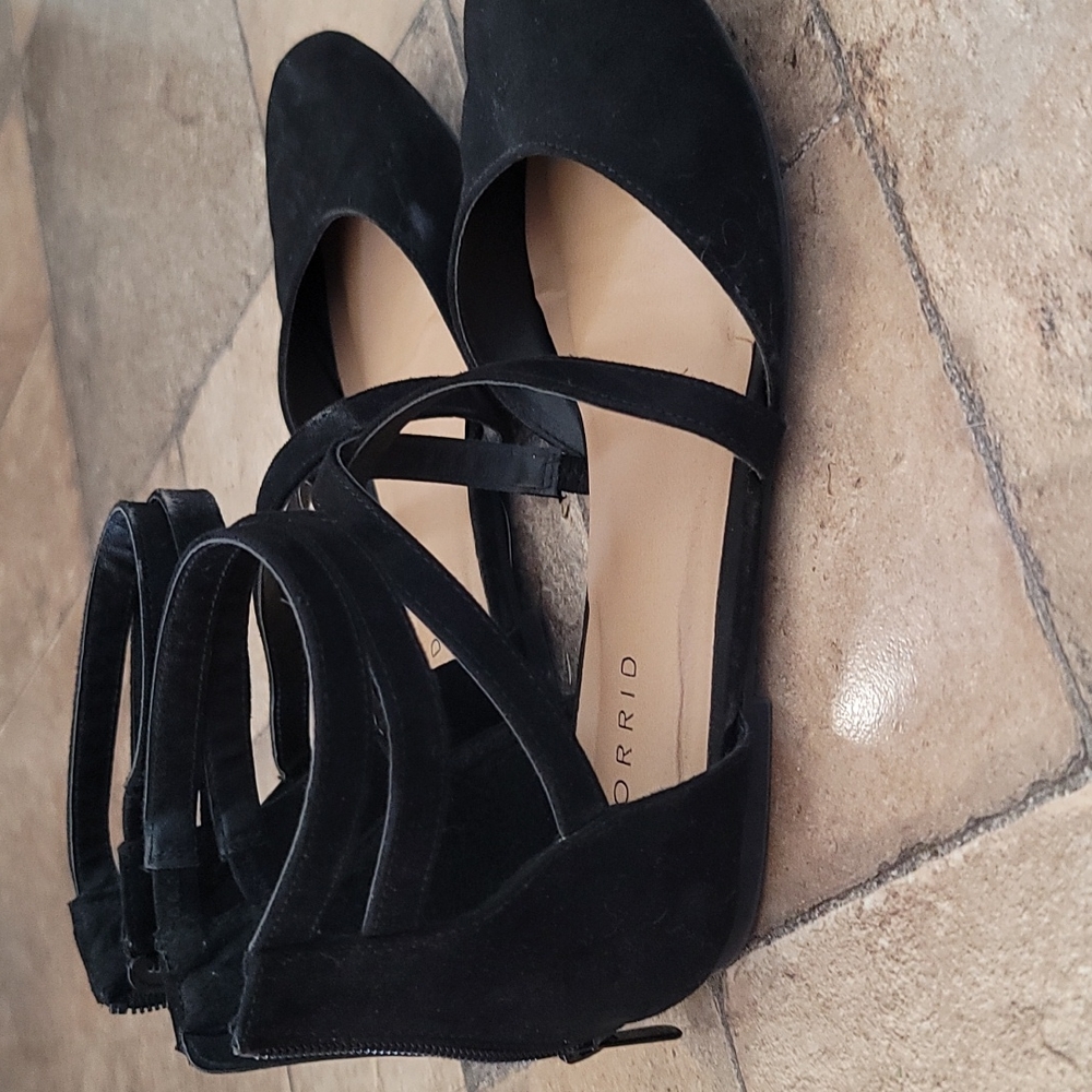 Shoes - Picture 13 of 13
